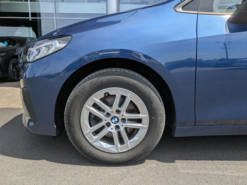 BMW 218