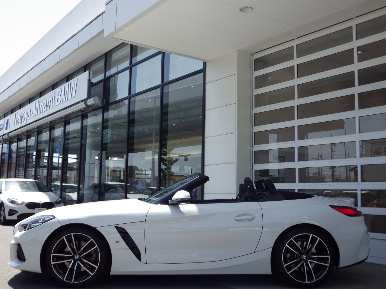 G29 z4 sDrive20i RHD