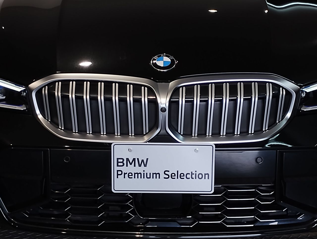 320d xDrive Berline RHD