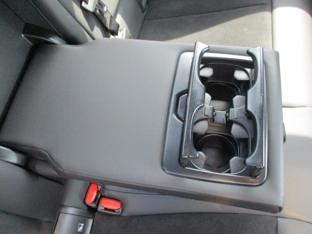 320d xDrive Berline RHD