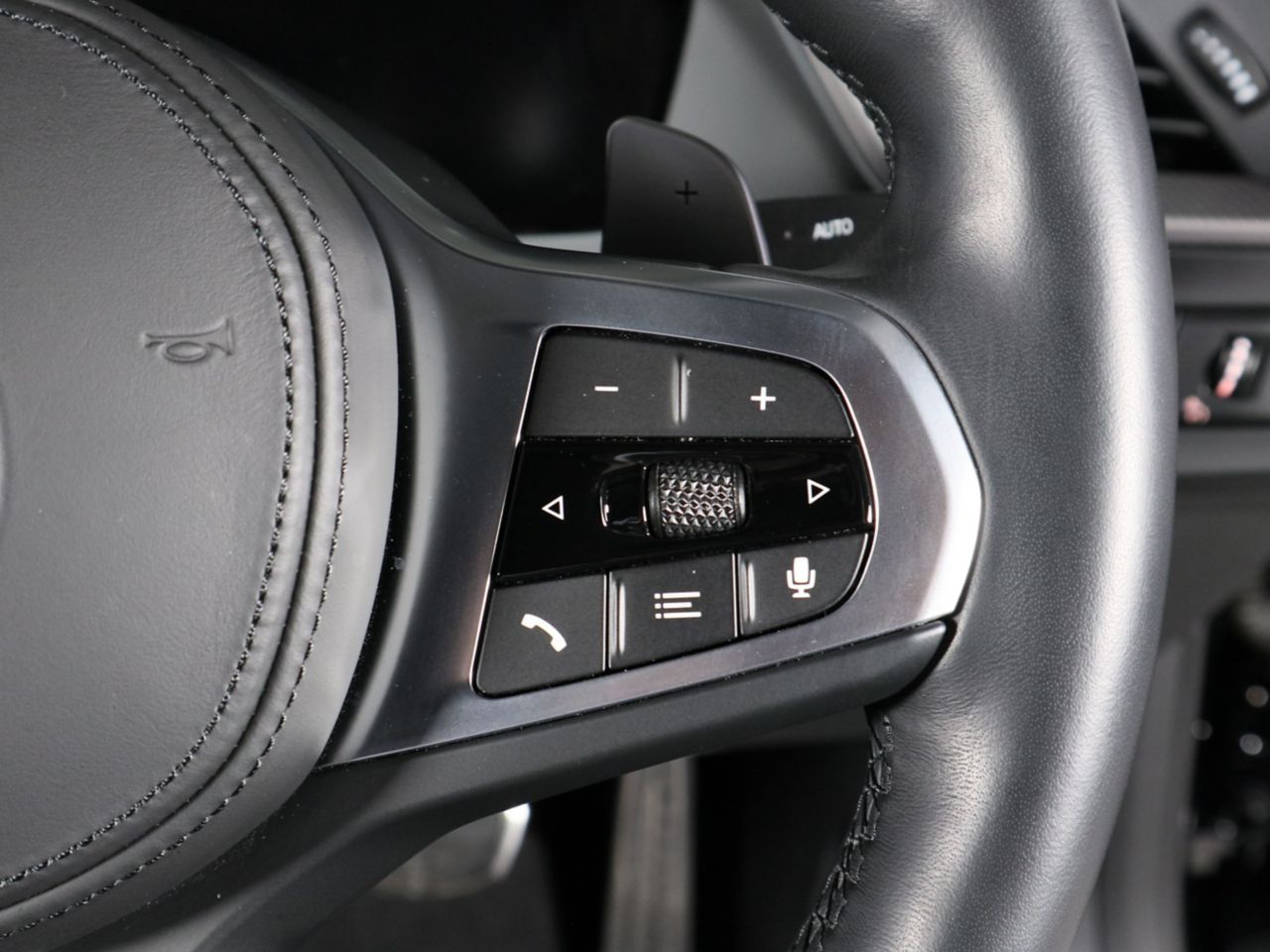 F4* **35i xDrive **** ***** B48 2.0i