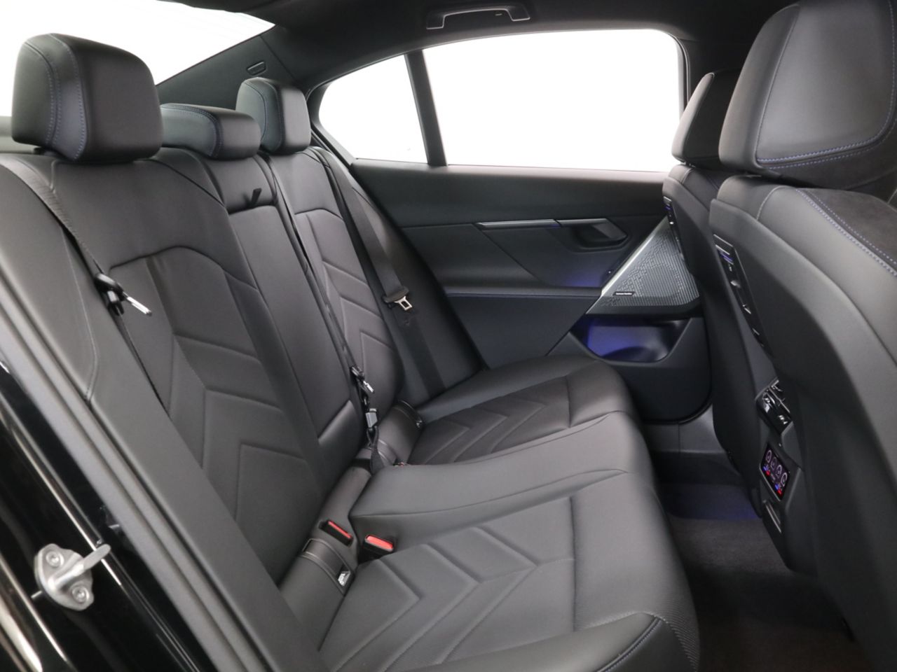 BMW i5 M60 xDrive Sedan RHD