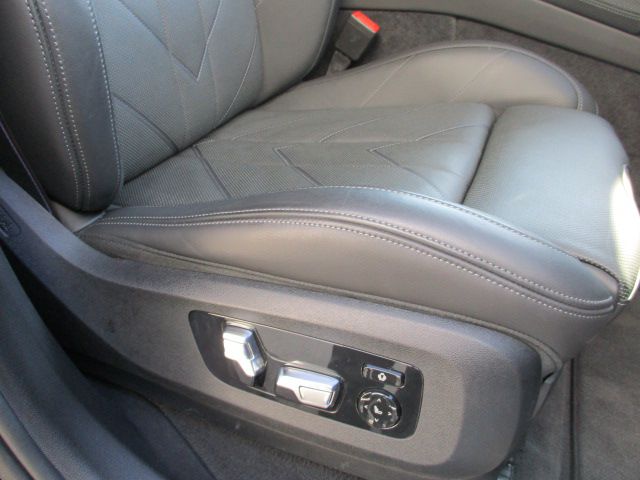 XM RHD