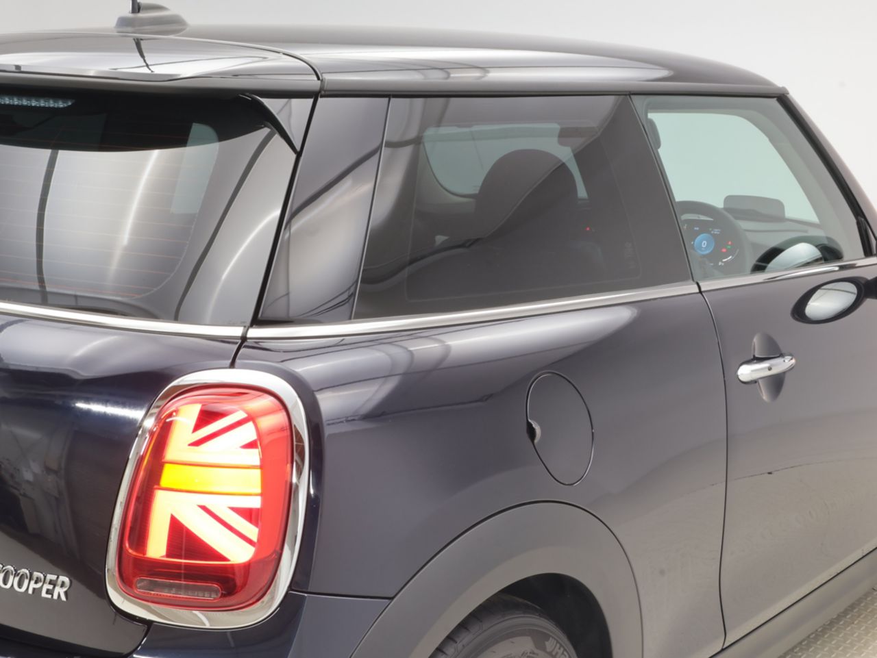 MINI Cooper F56 RHD