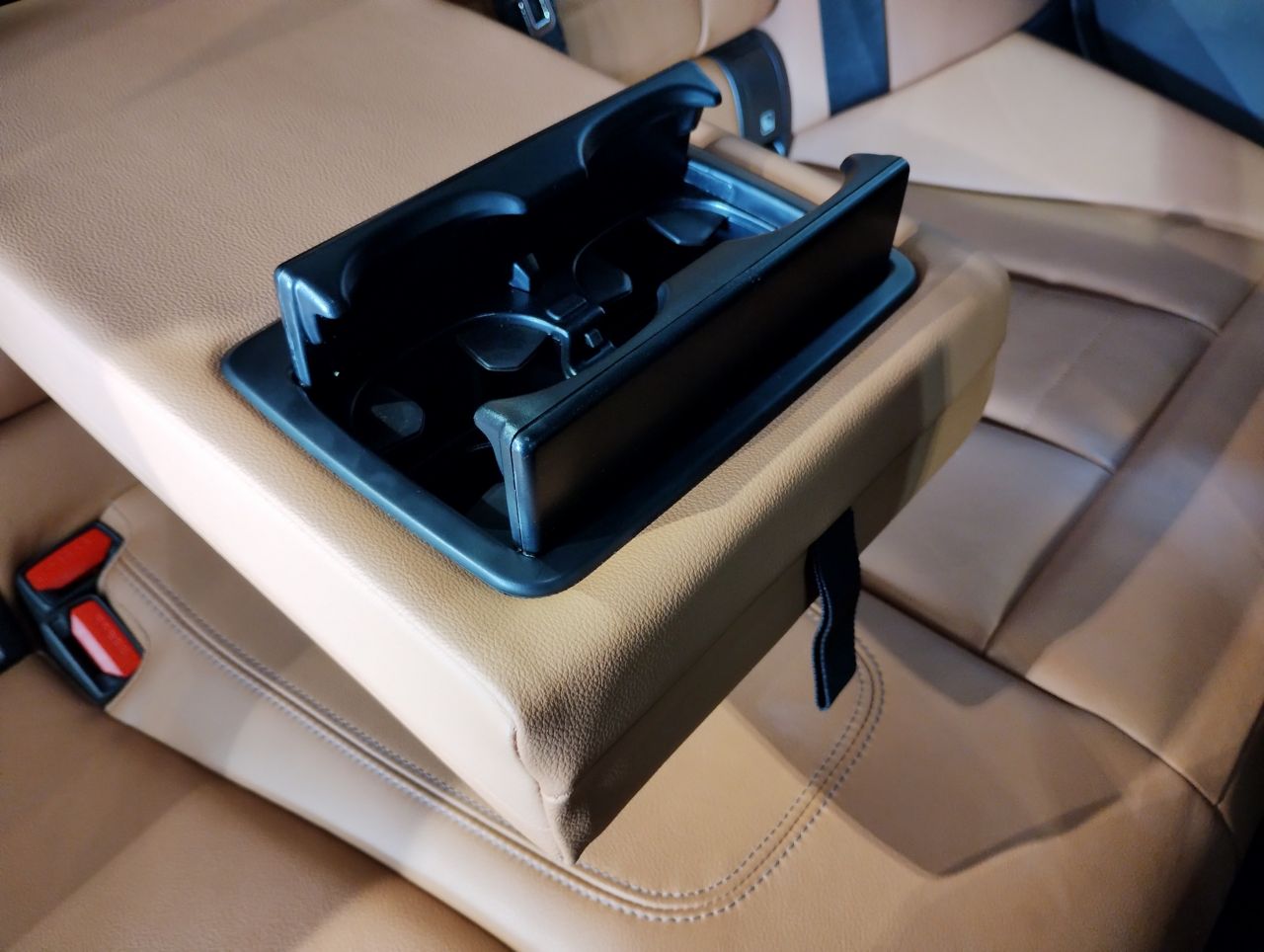 320d xDrive Berline RHD