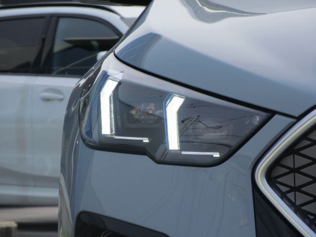 iX2 xDrive30 MSP