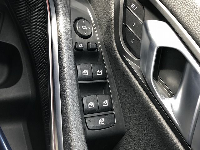 G21 320i RHD