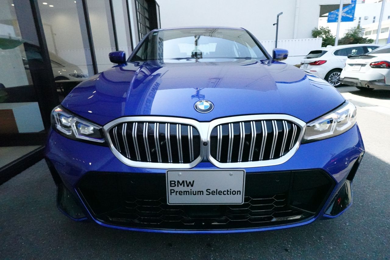 320d xDrive Berline RHD