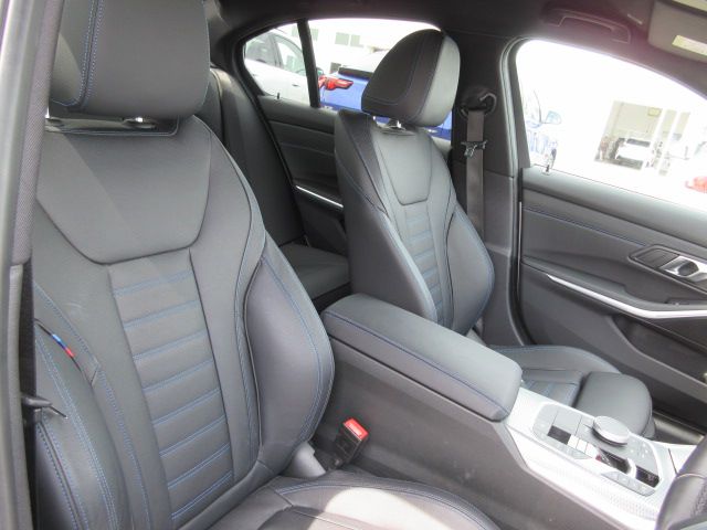 320d xDrive Berline RHD