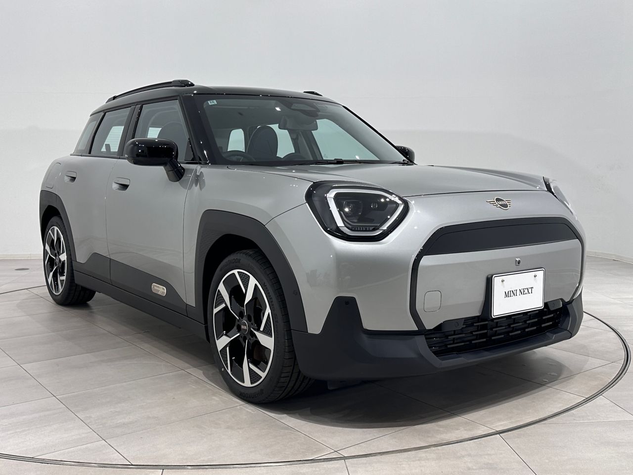 J05 MINI Aceman E