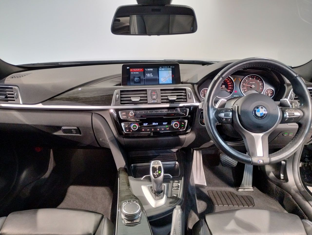 320I TOURING RHD