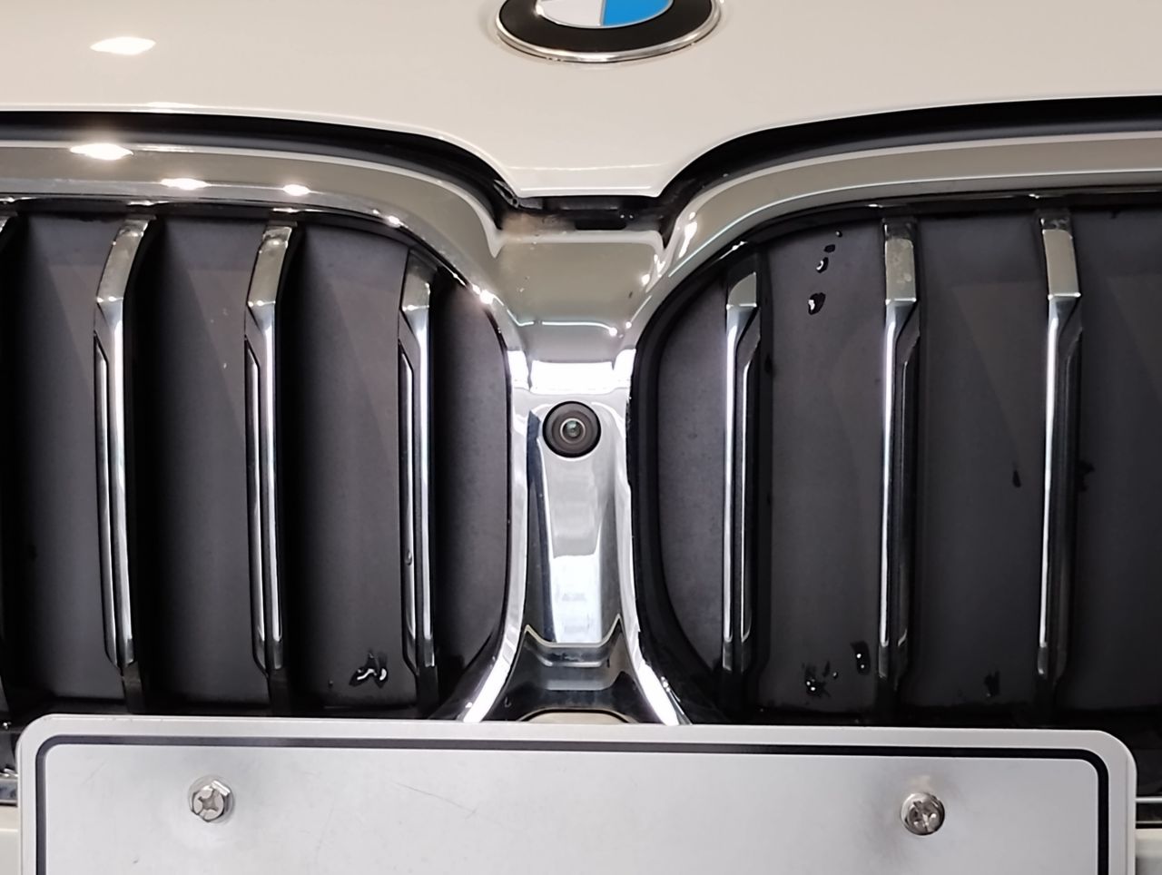 520d xDrive Sedan RHD