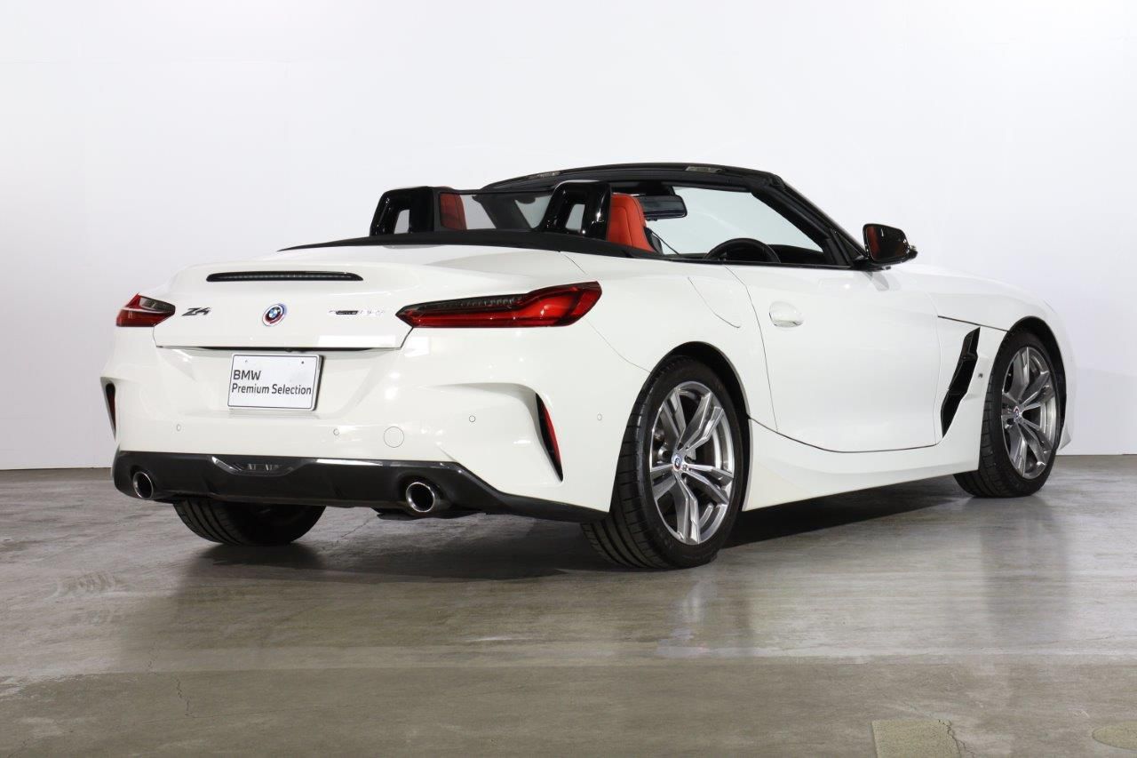 G29 z4 sDrive20i RHD