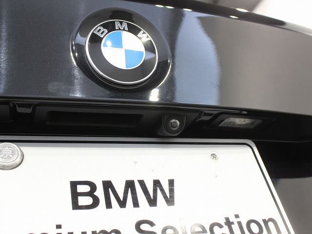 318I SEDAN RHD