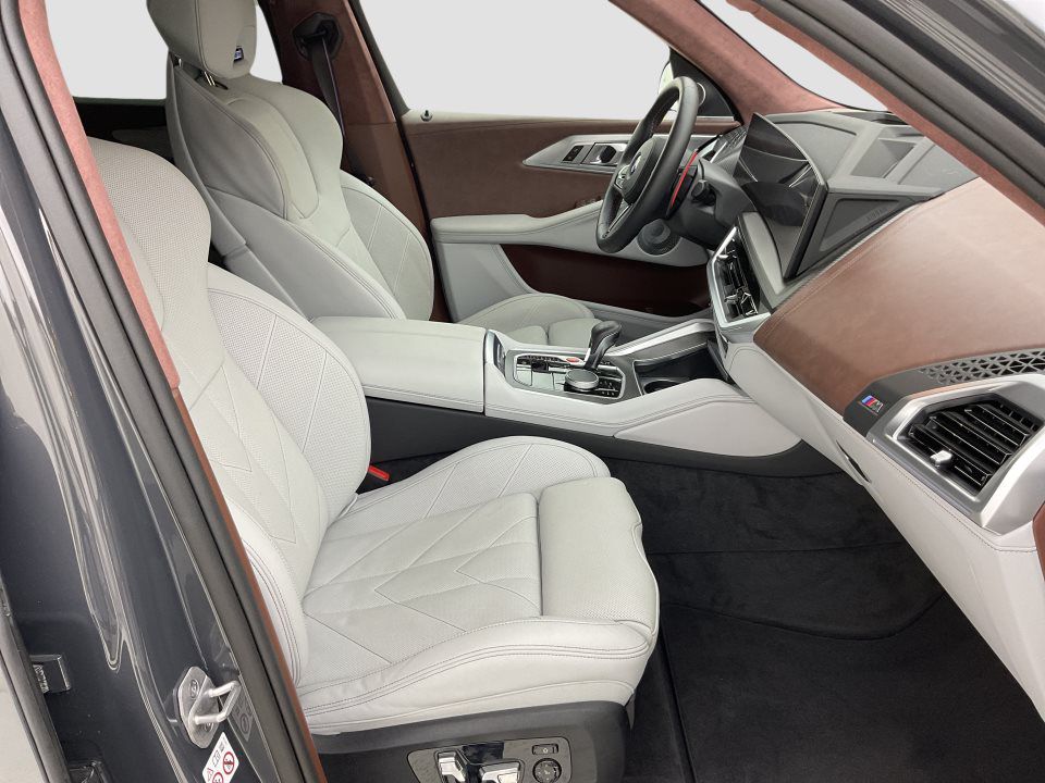 BMW XM