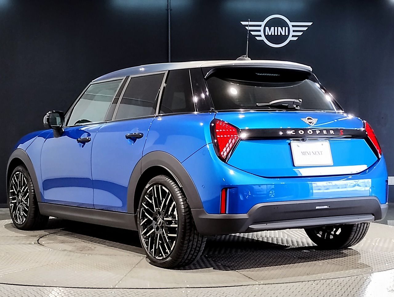 F65 MINI Cooper S 5Dr