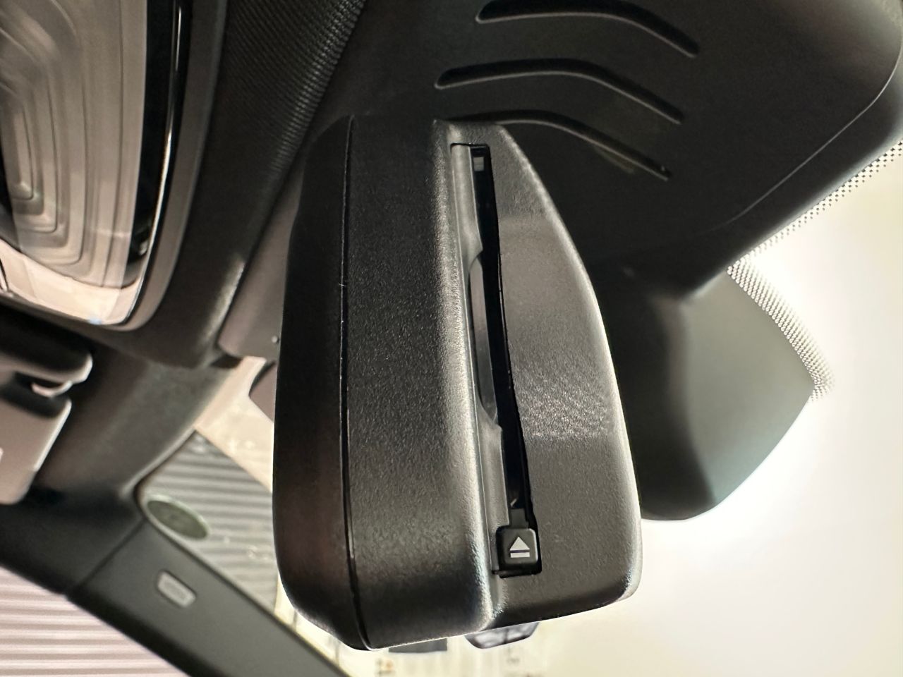 G26 i4 eDrive40 RHD