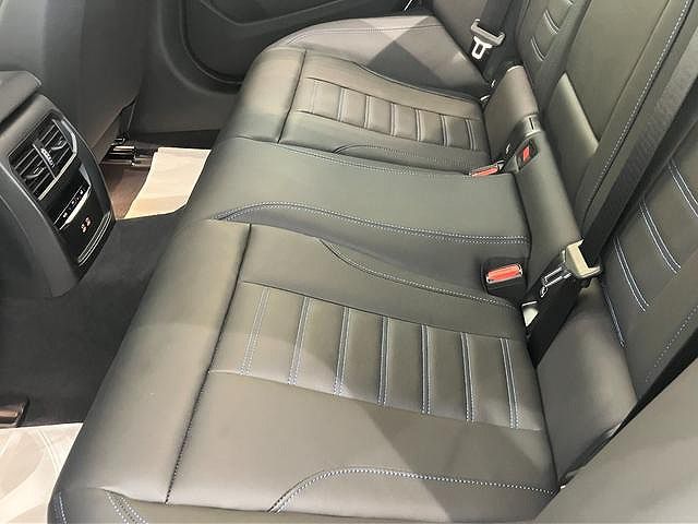 G26 i4 M50 RHD