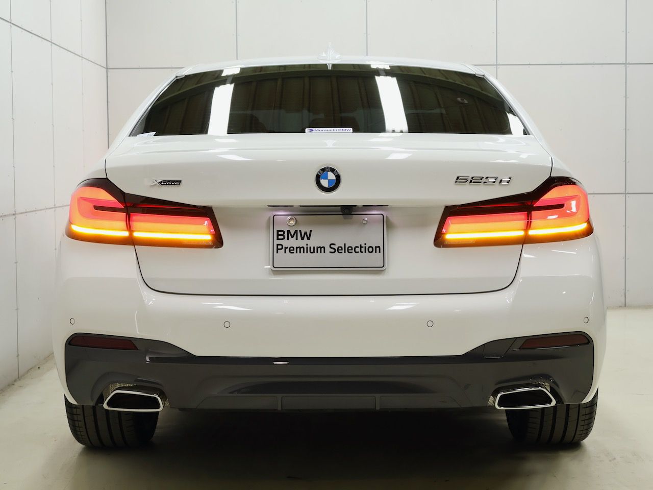 520d xDrive Sedan RHD
