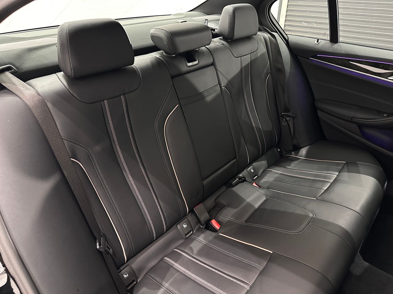 530e Sedan RHD
