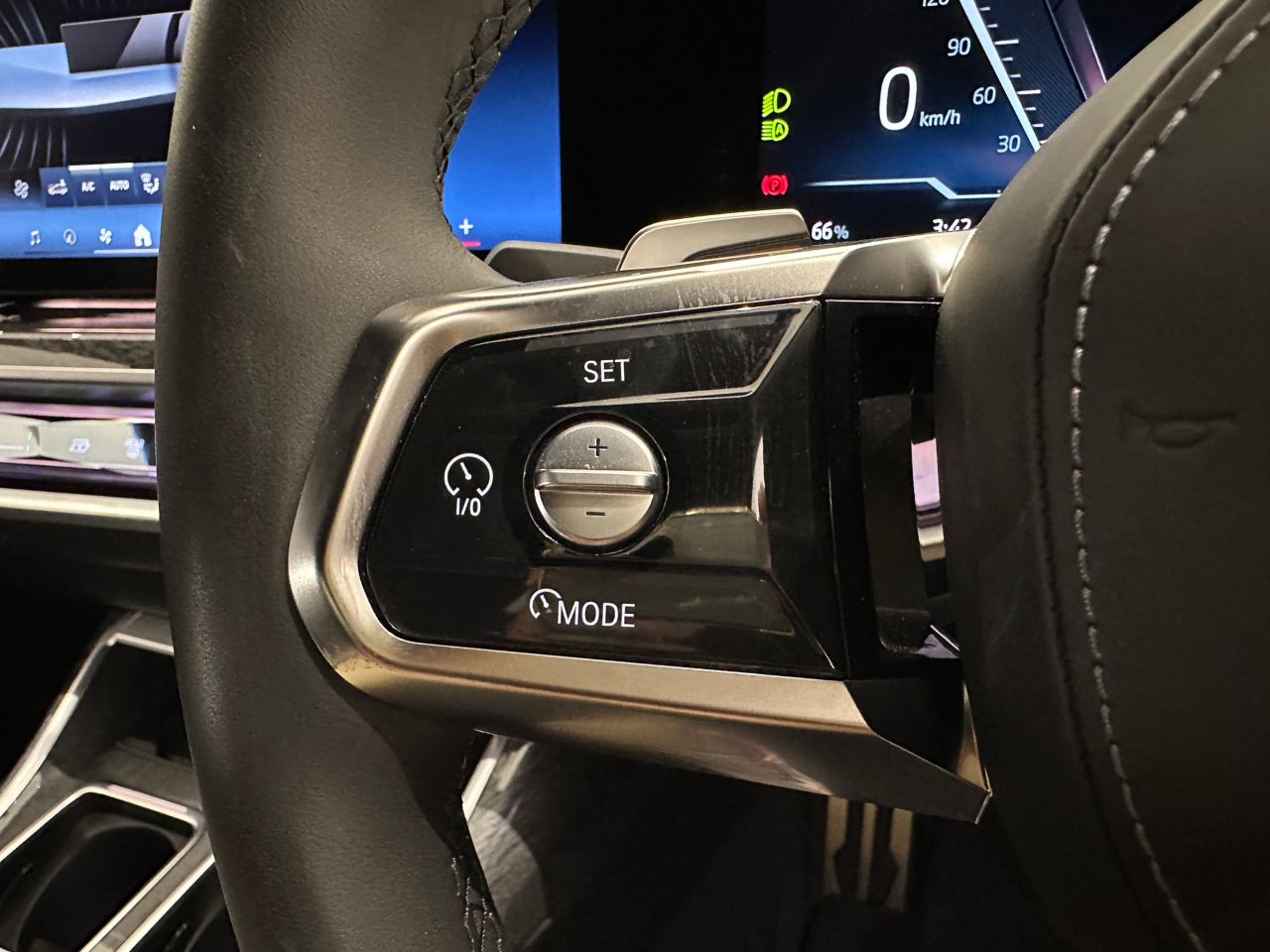 i7 xDrive60 Sedan RHD