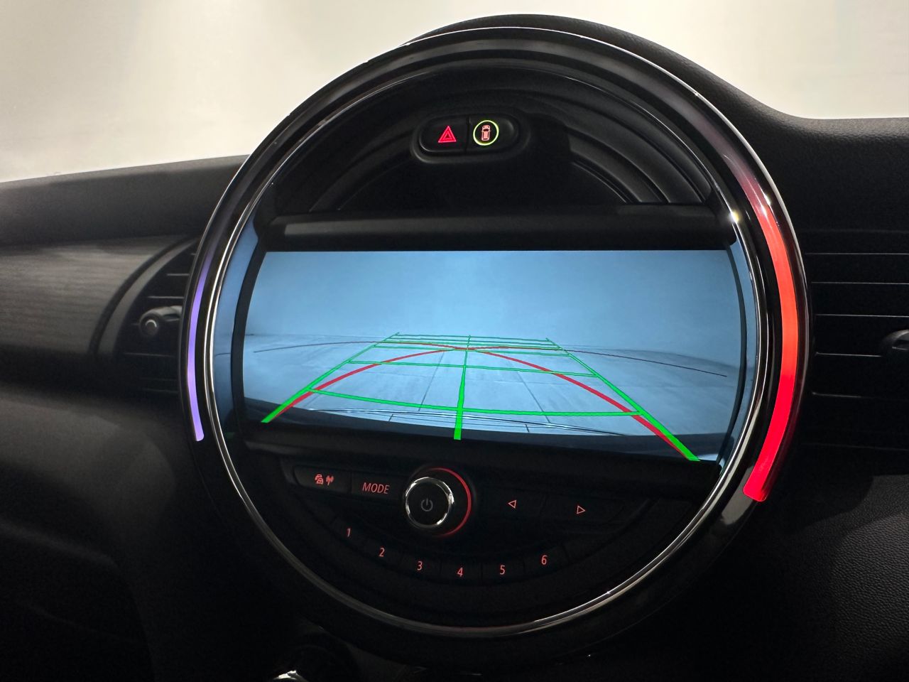 F55 COOPER S D(AT)
