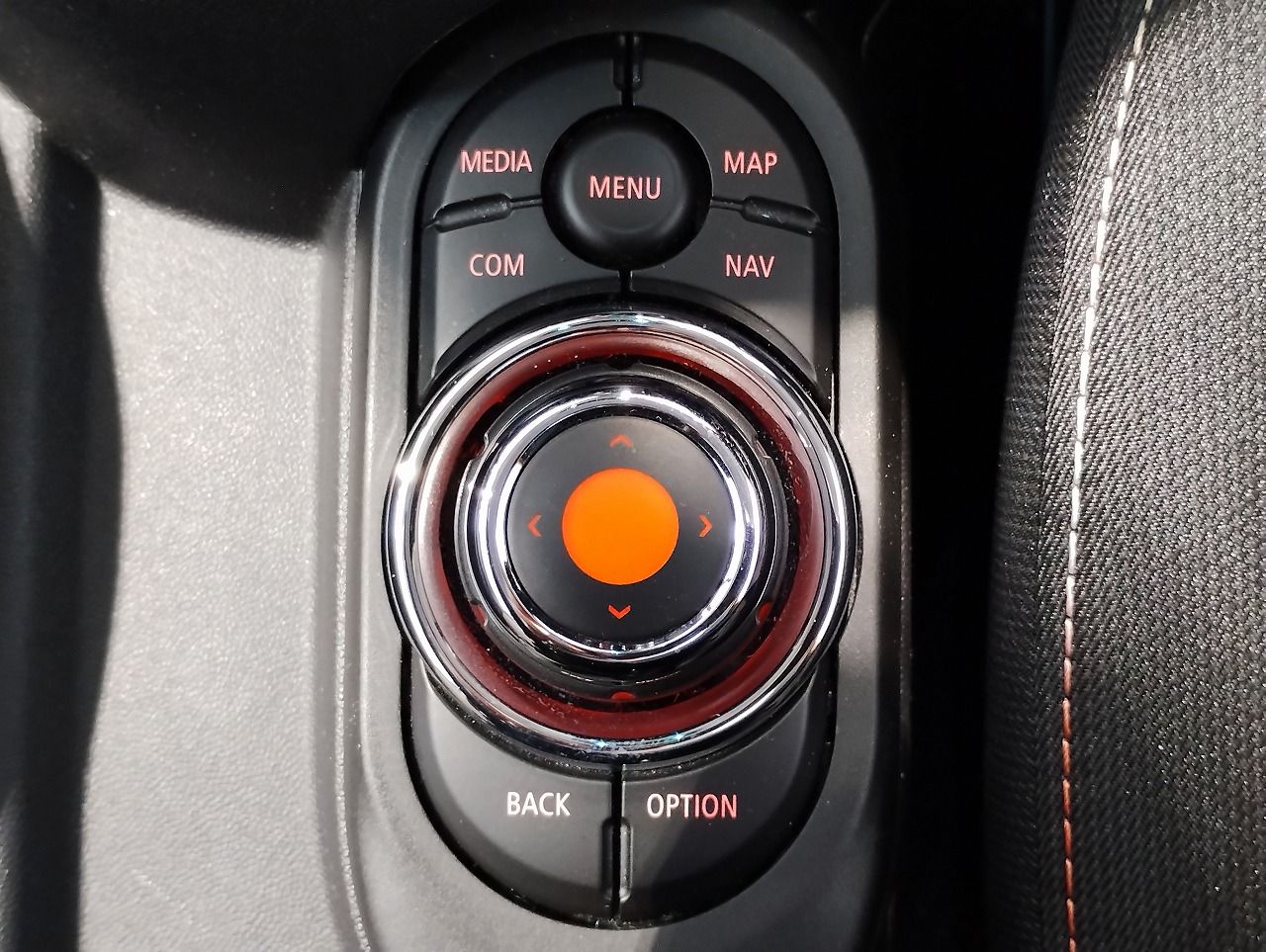 F56 COOPER D (AT)