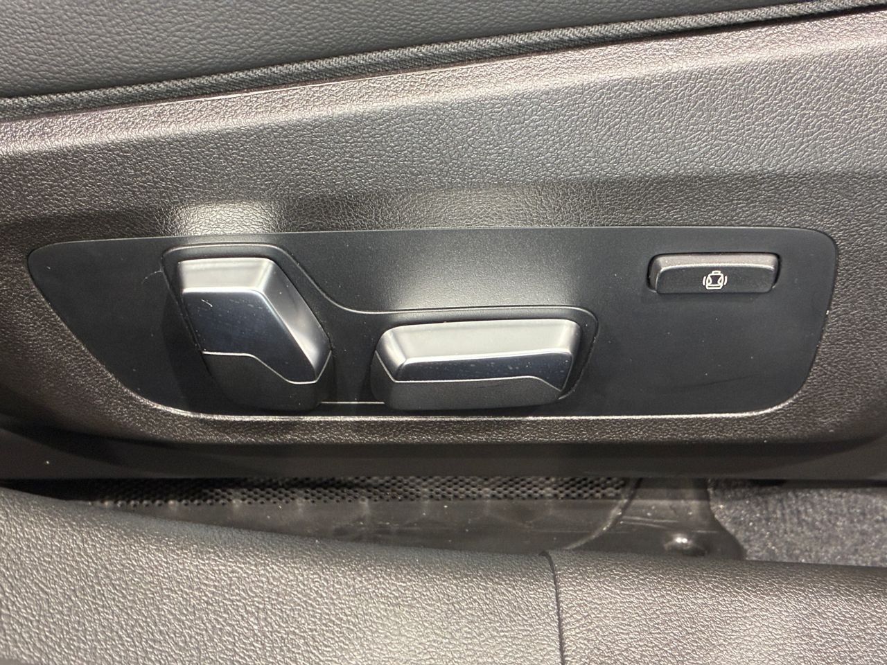 G20 320i Saloon LCI RHD MX