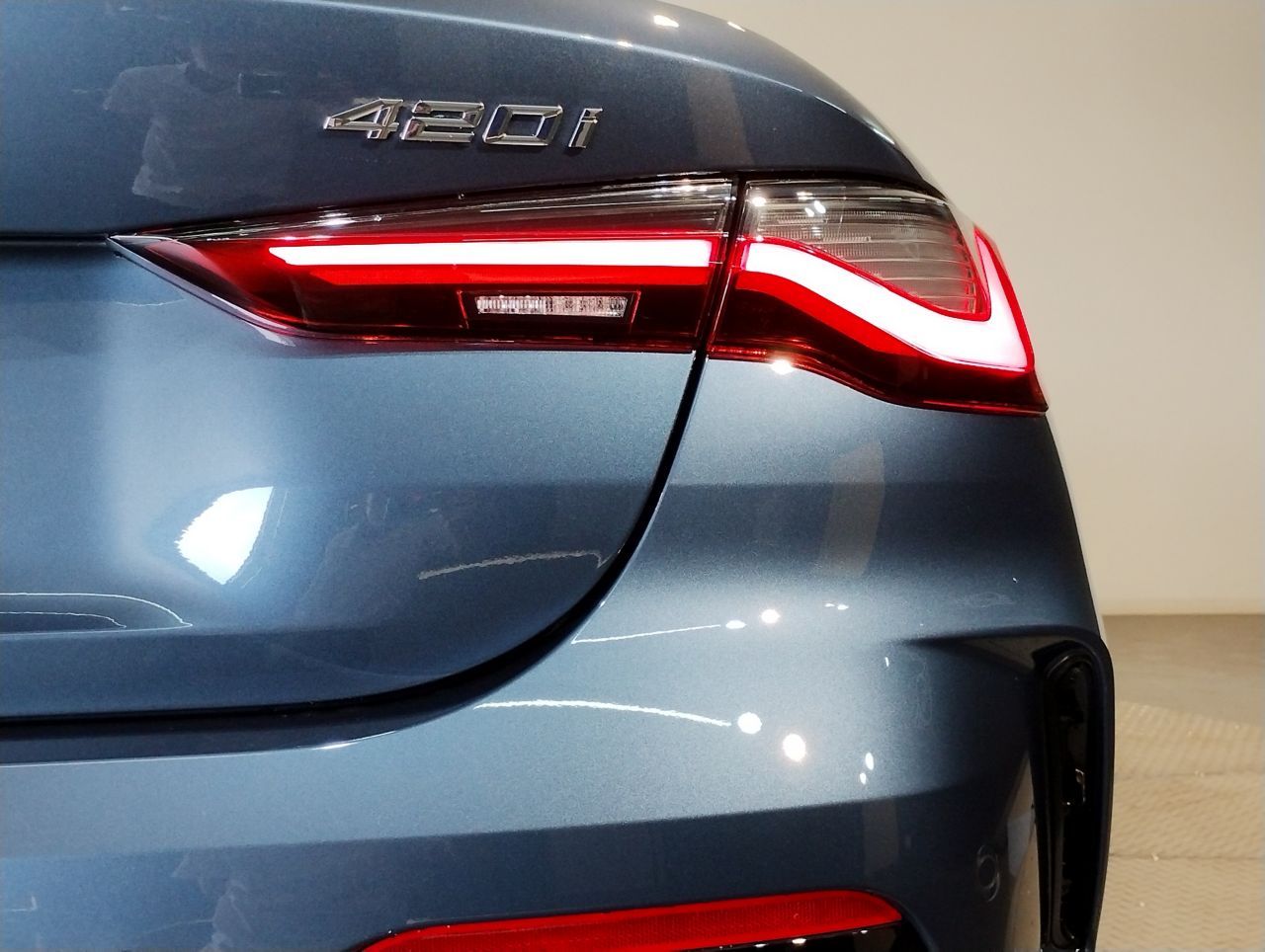 G** 4**i C********** B** 2**i RHD