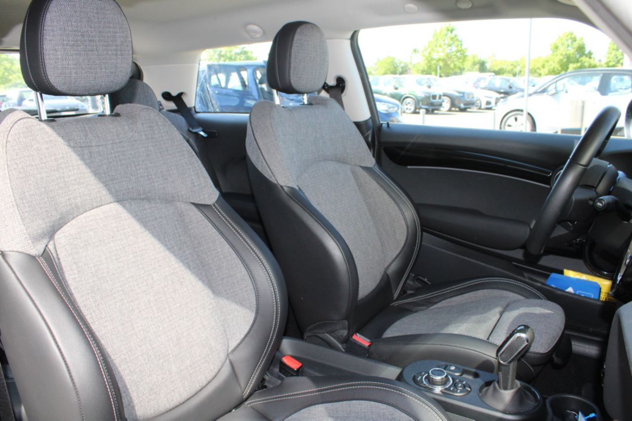 MINI Cooper SE