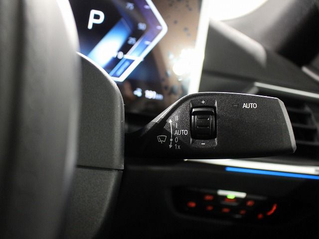 G26 i4 eDrive40 RHD