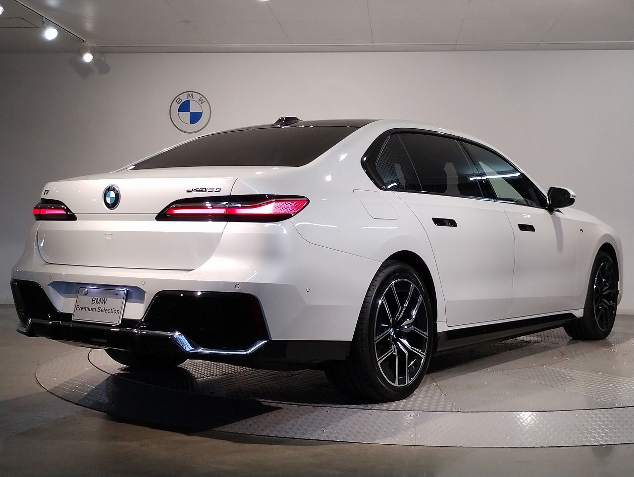 BMW i7 eDrive50 Sedan RHD