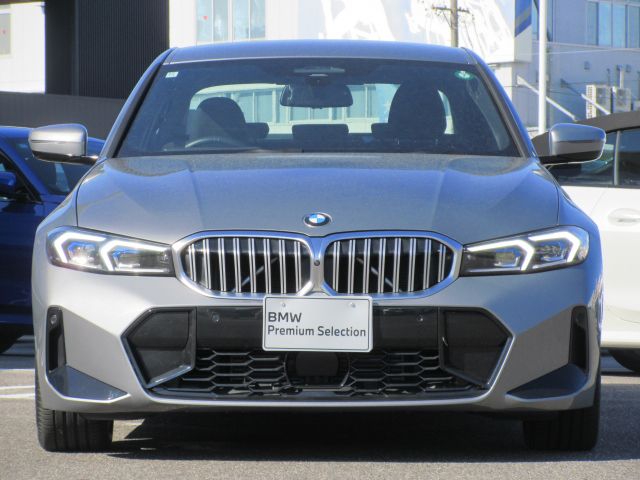 320d xDrive Berline RHD
