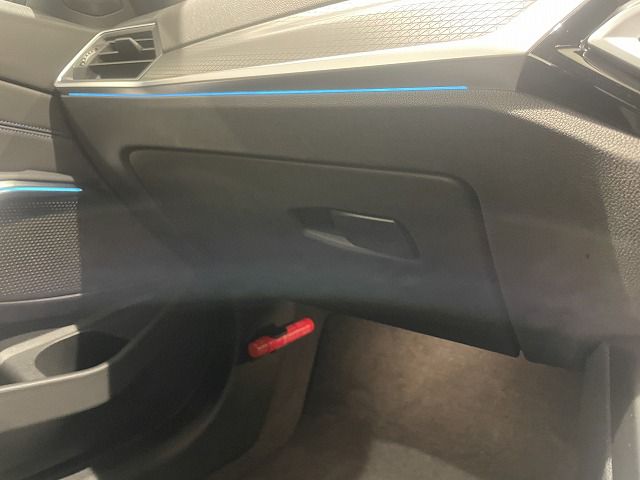 318i Touring RHD