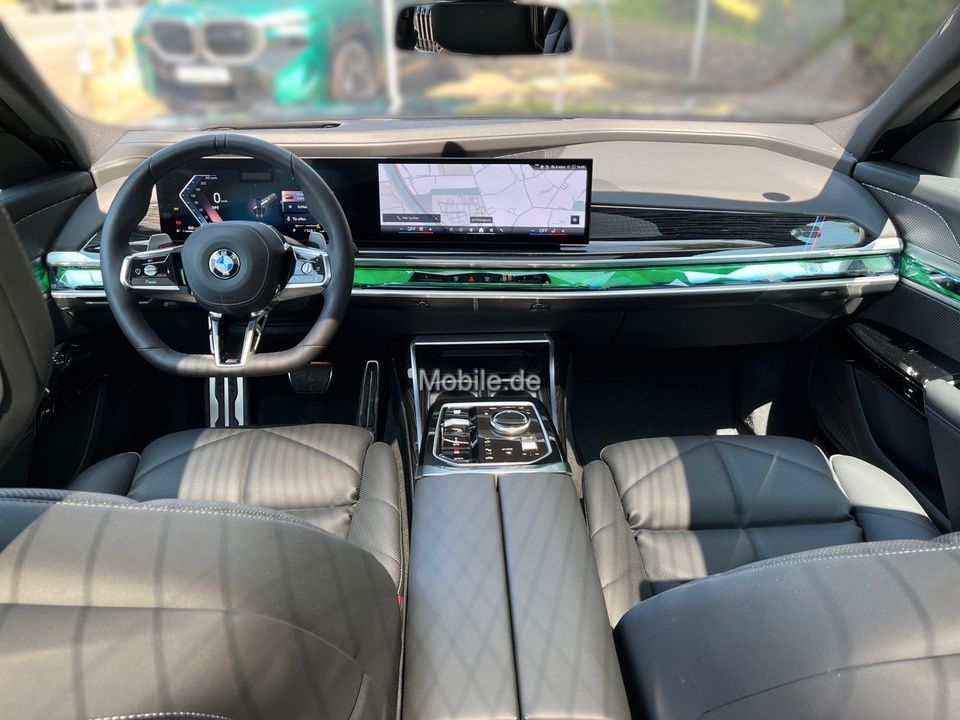 BMW 740