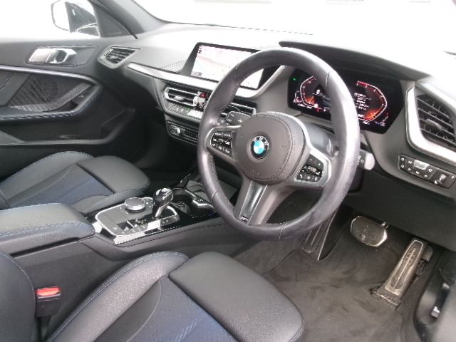 F40 118d Sports Hatch 5-door B47 2.0d
