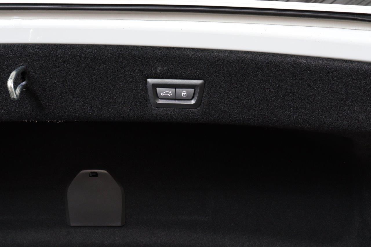 i7 xDrive60 Sedan RHD