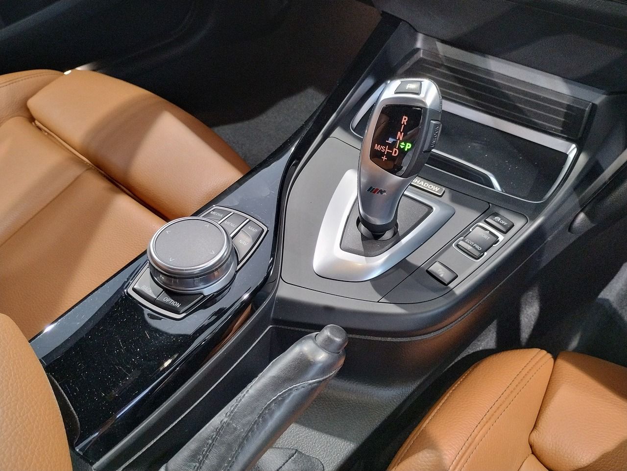 118D 5DOOR RHD