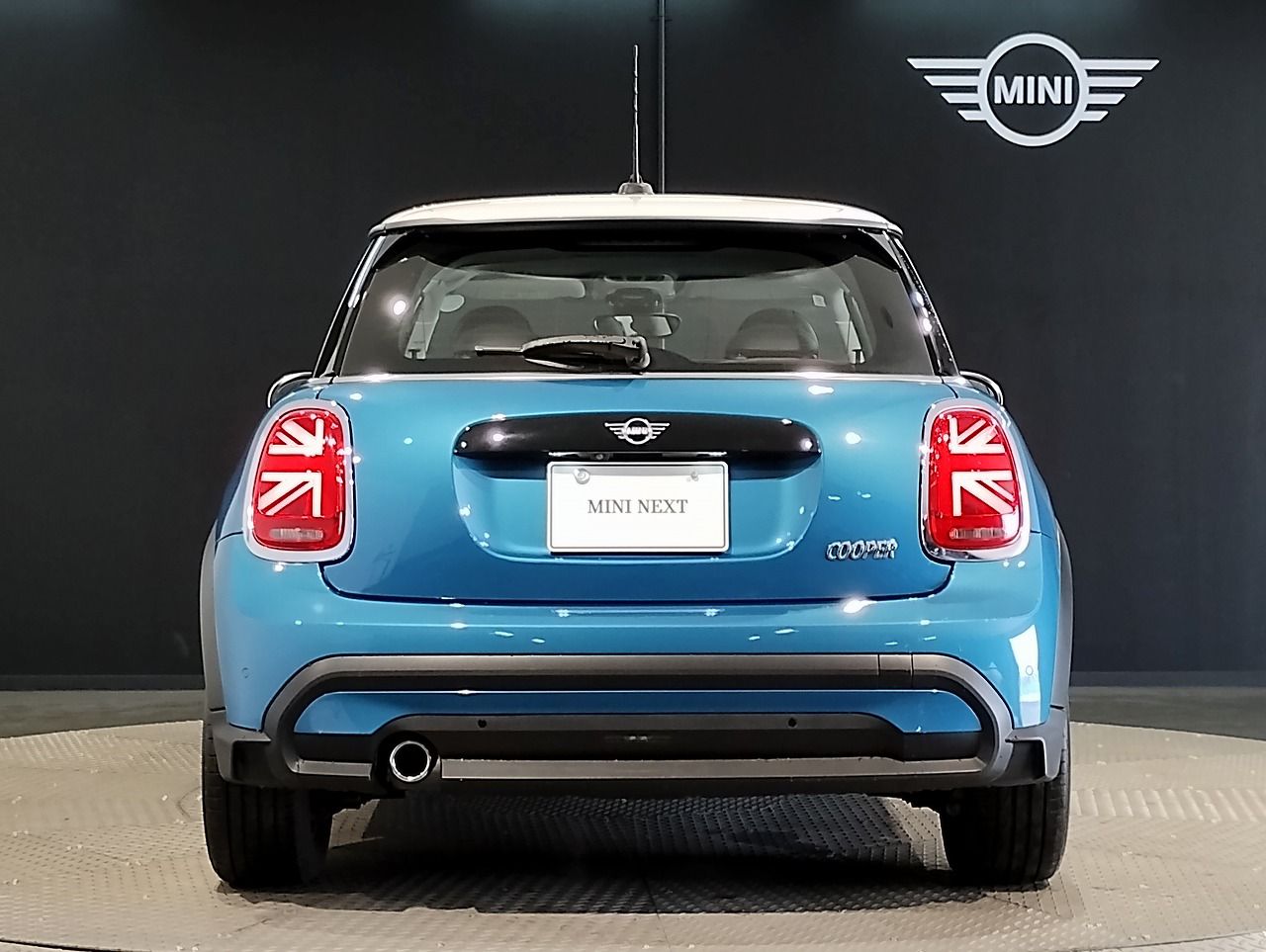 MINI Cooper F56 RHD
