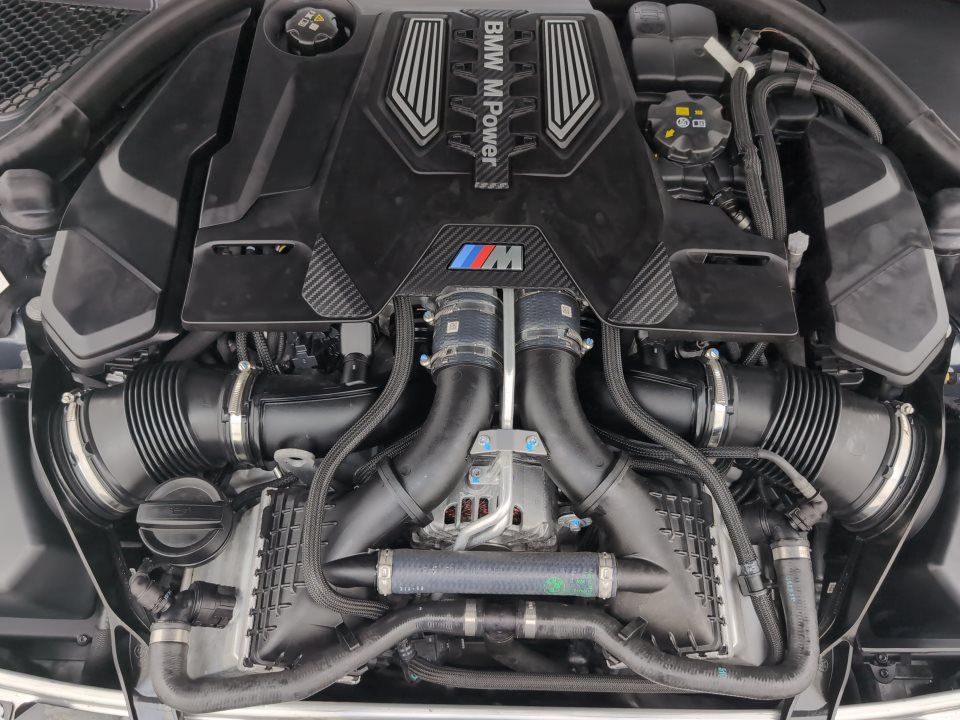 BMW M8