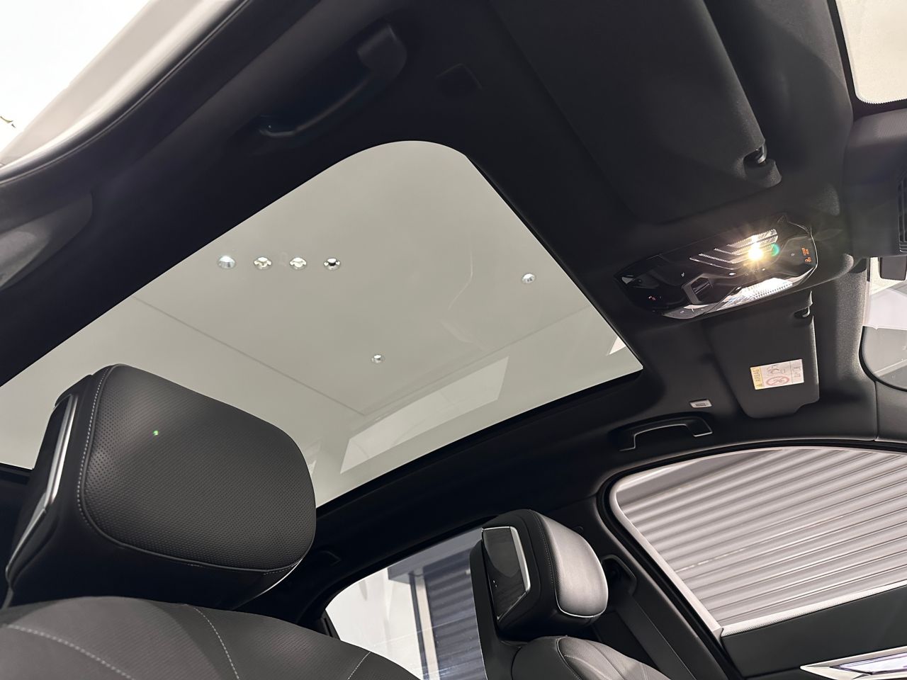 i7 xDrive60 Sedan RHD