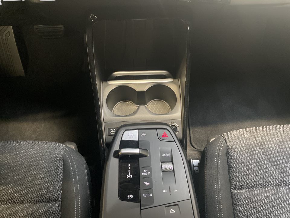 BMW 216