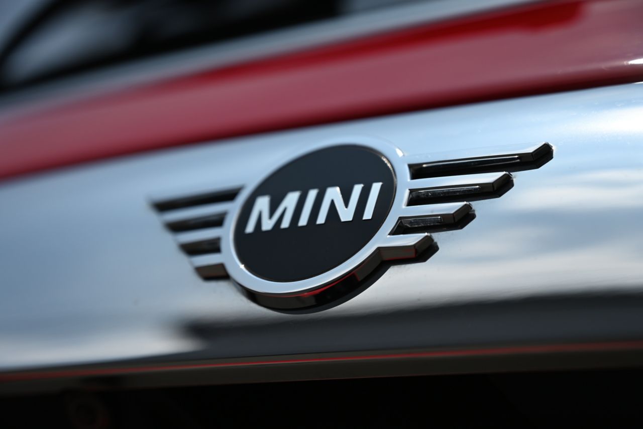 F55 MINI Cooper 5-Door Hatch LCI