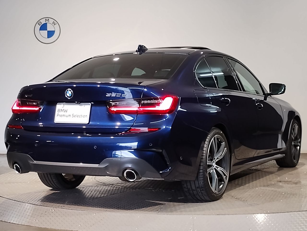 G20 320d xDrive RHD Saloon