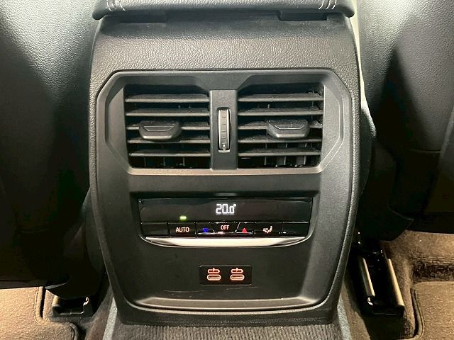 G26 420d xDrive Gran Coupe RHD