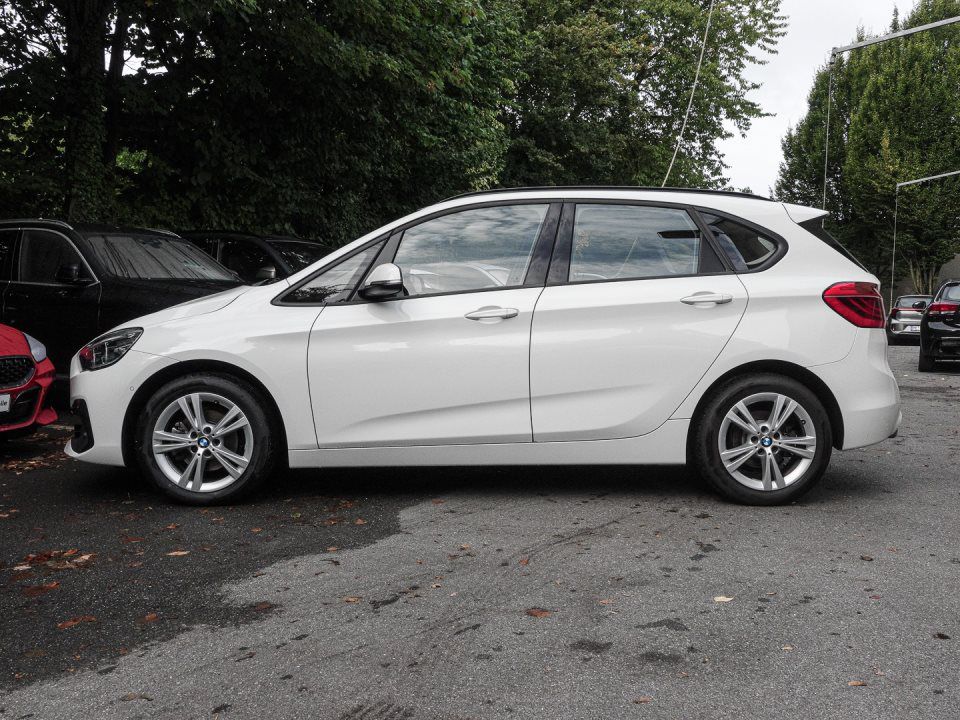 BMW 218