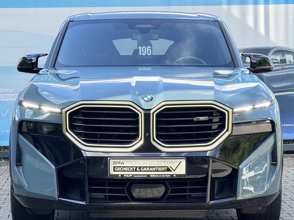BMW XM