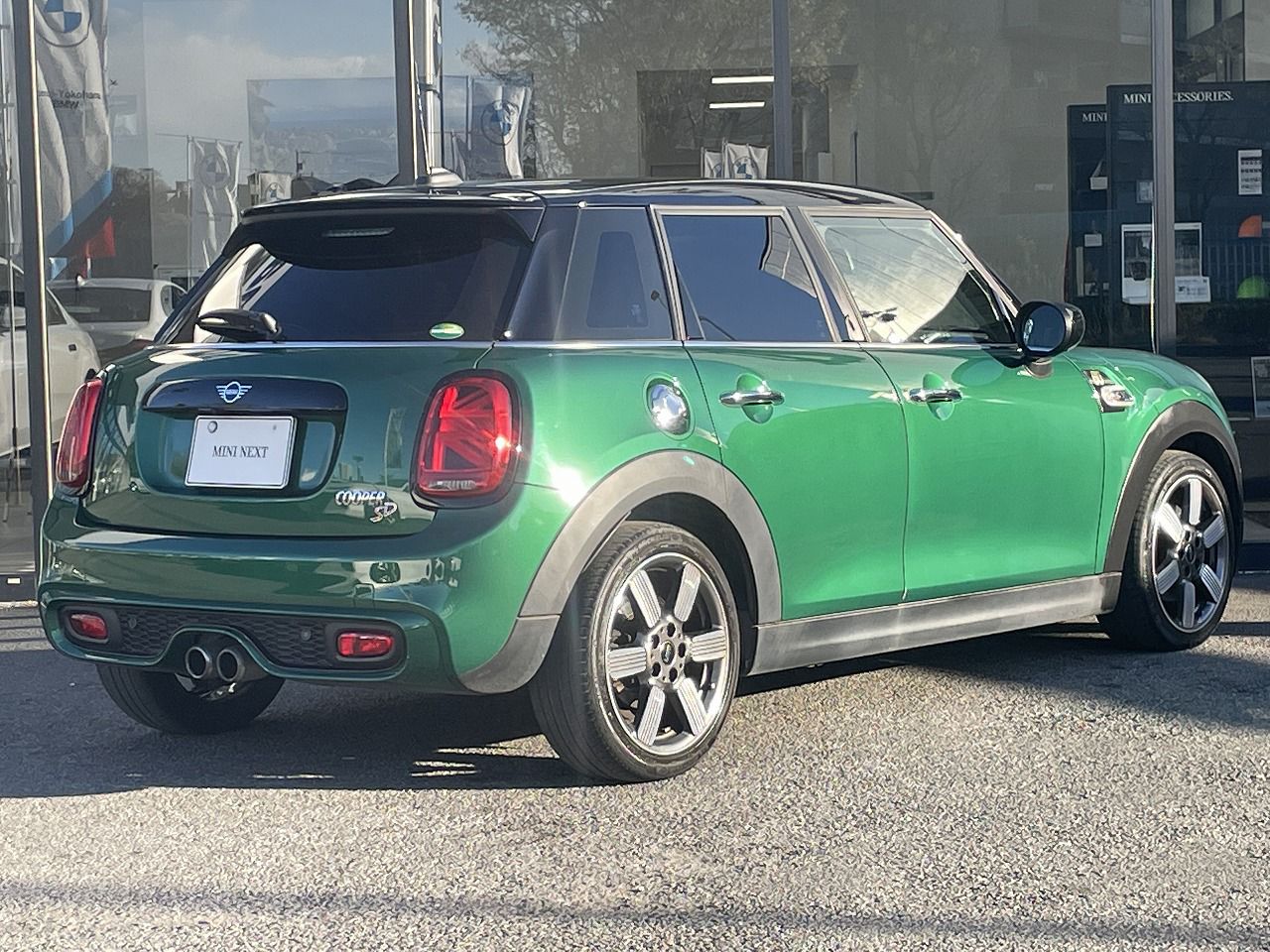 F55 COOPER S D(AT)