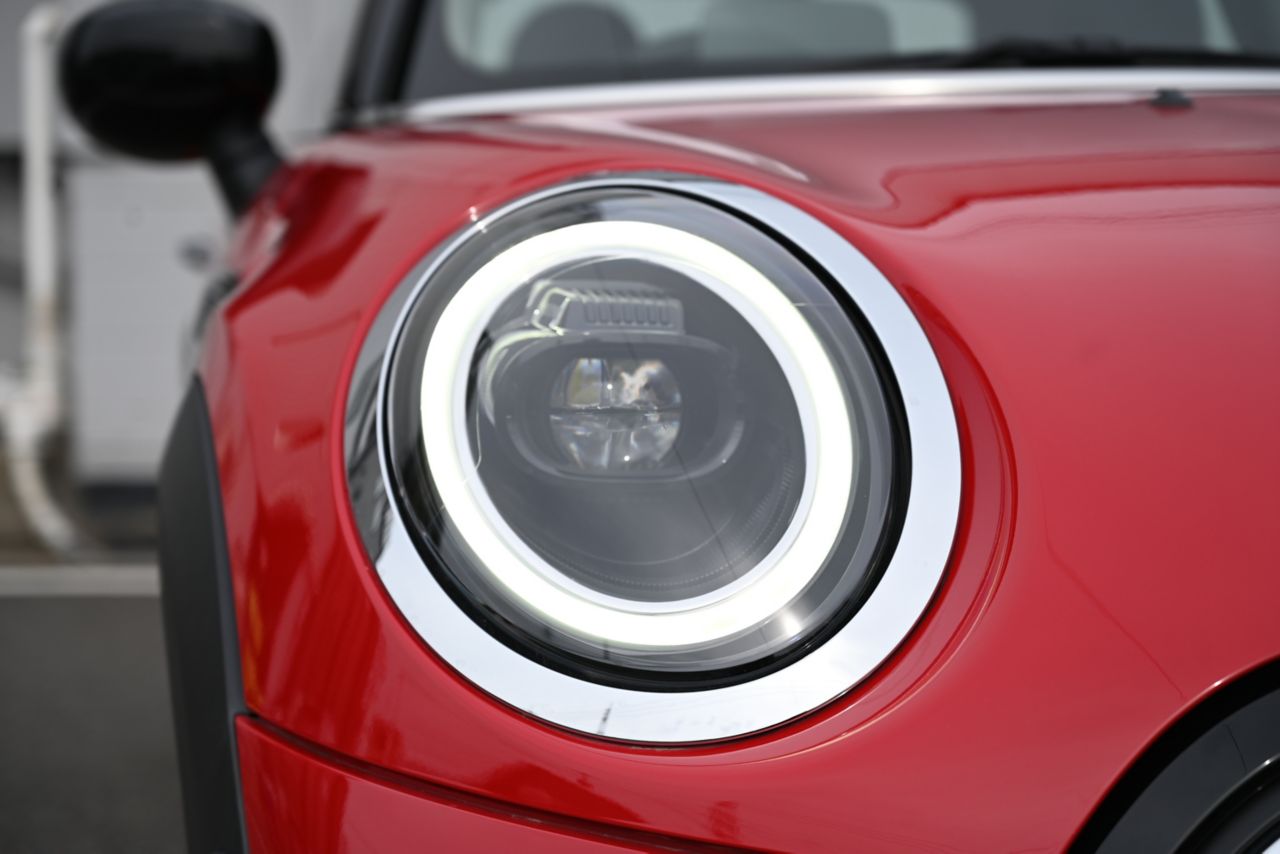 MINI Cooper F56 RHD