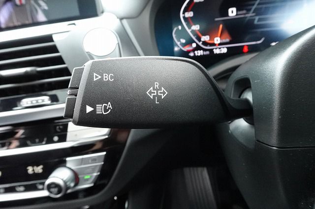 G01 X3 M40i RHD ZA